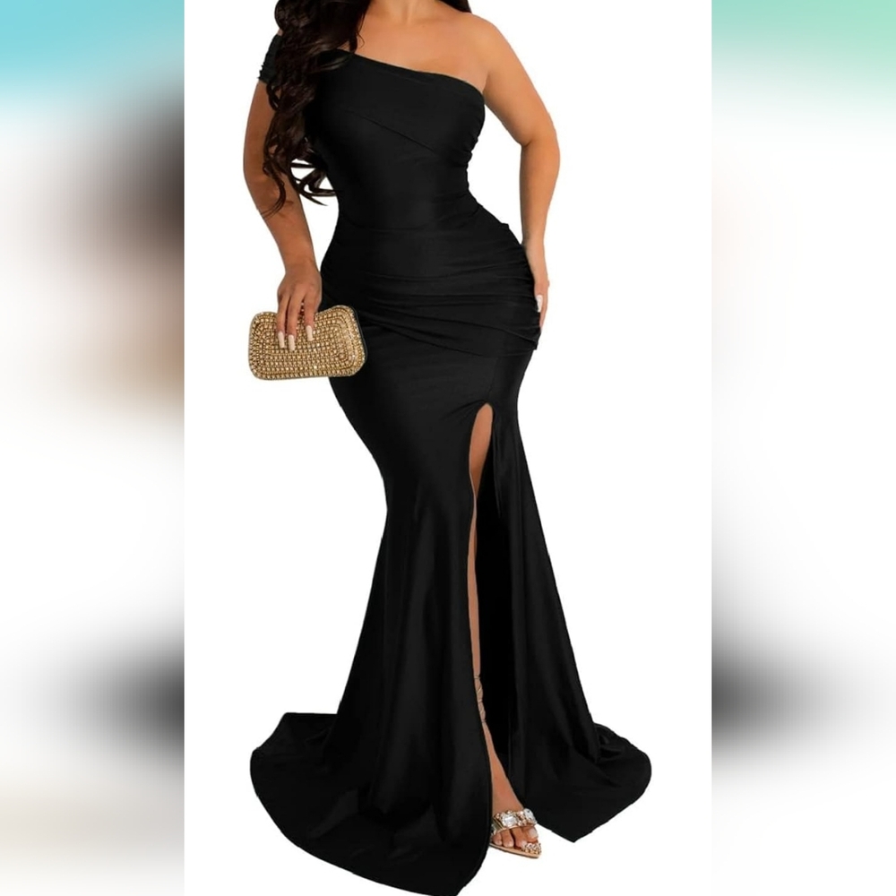 Elegant Black Off-Shoulder Evening Gown With High Split - Picture 2 of 7